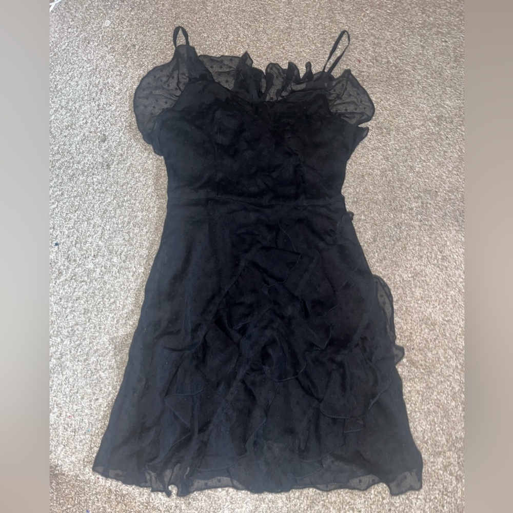 Black Social Tourist Flowy Dress With Ruffles. NWT Size